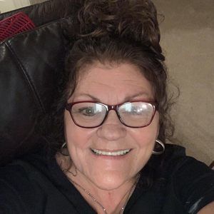 Meet your Posher, Holly